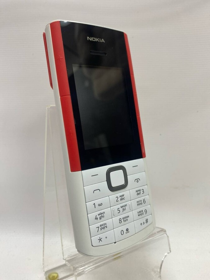 телефон Nokia 5710