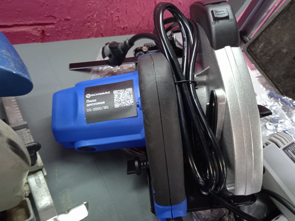 Циркулярная пила SCHWARZ, 2200Вт, с лазером