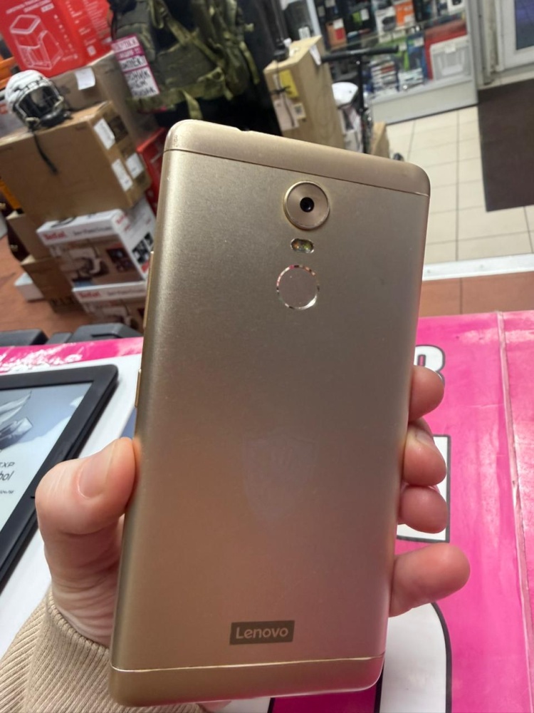 Мобильный телефон Lenovo