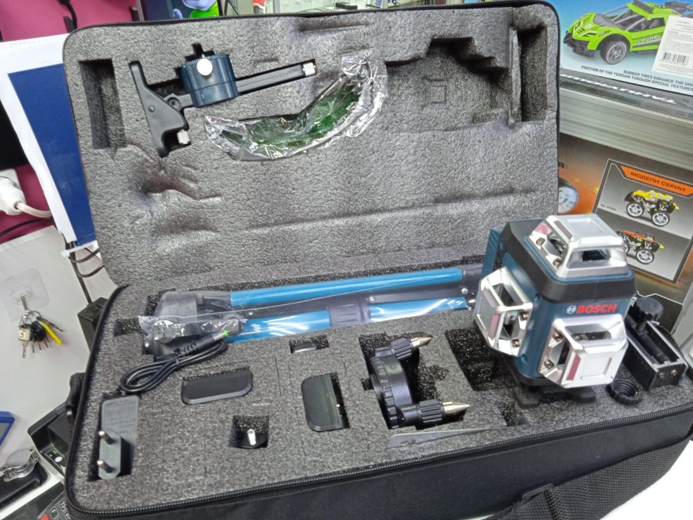 Лазерный уровень BOSCH