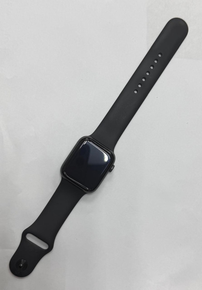 Часы Apple SE 44mm