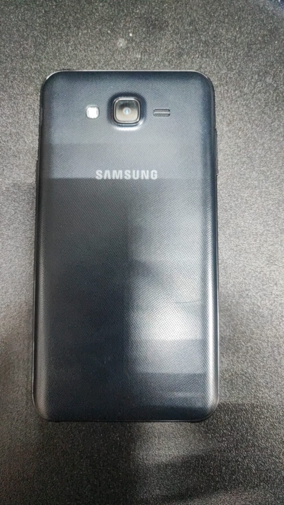 Смартфон Samsung J7 NEO