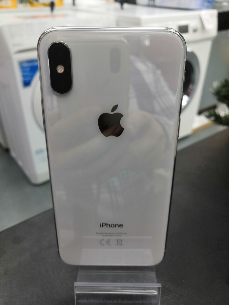 Смартфон iPhone X 64Gb