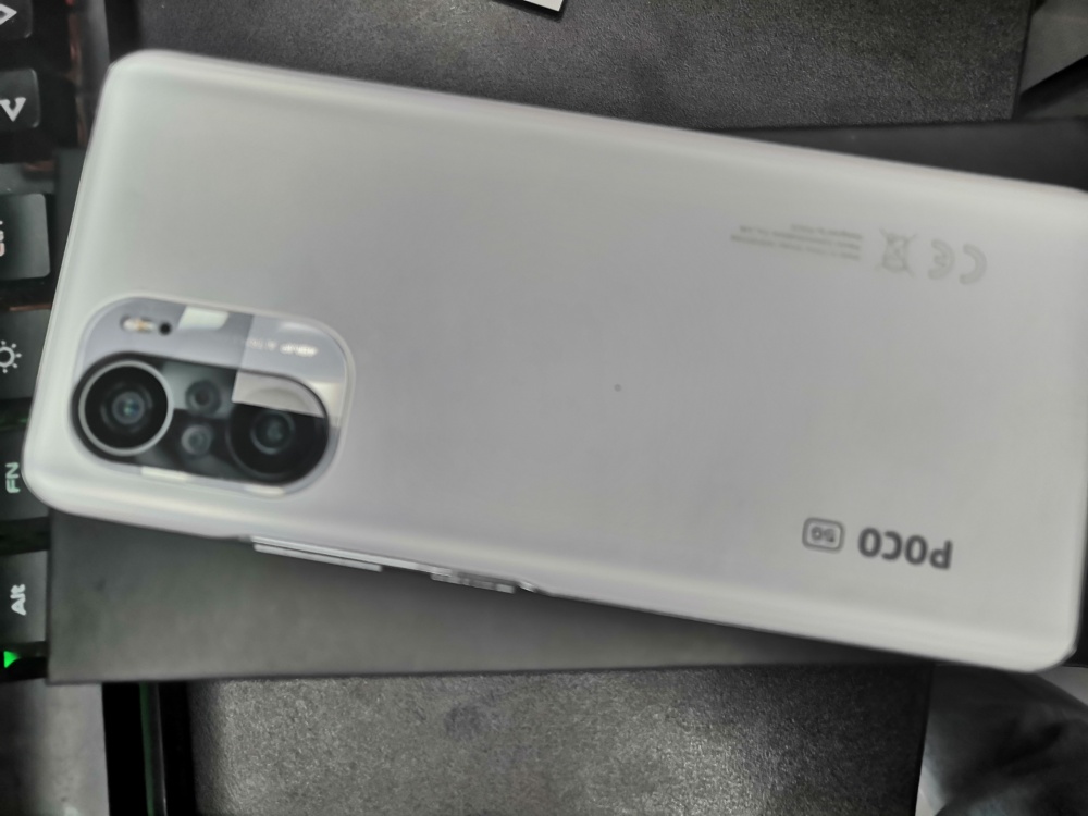 Смартфон Xiaomi Poco F3 6/128