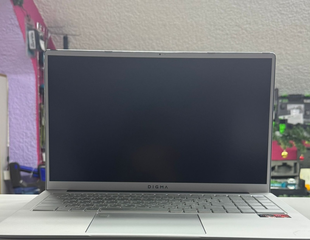 Ноутбук Digma pro sprint m