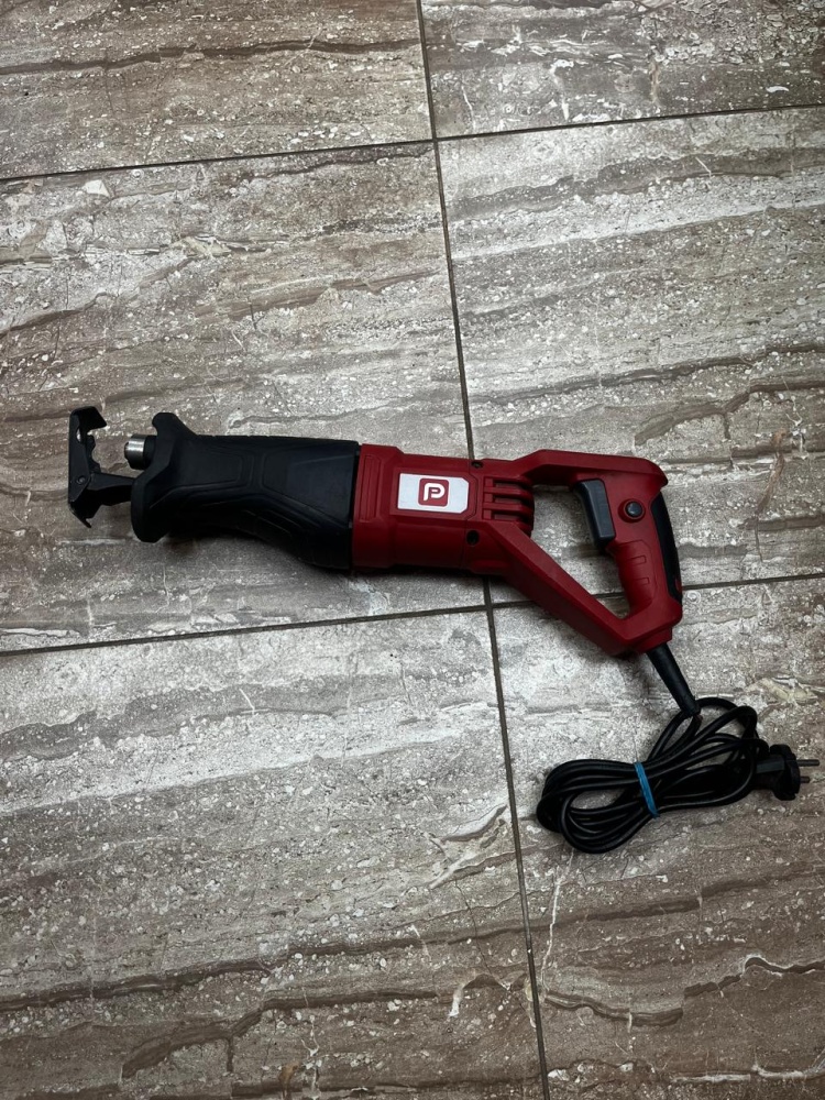 Сабельная пила PERFORMANCE POWER PRS700C