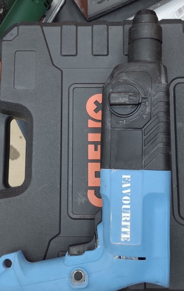 Перфоратор Favourite