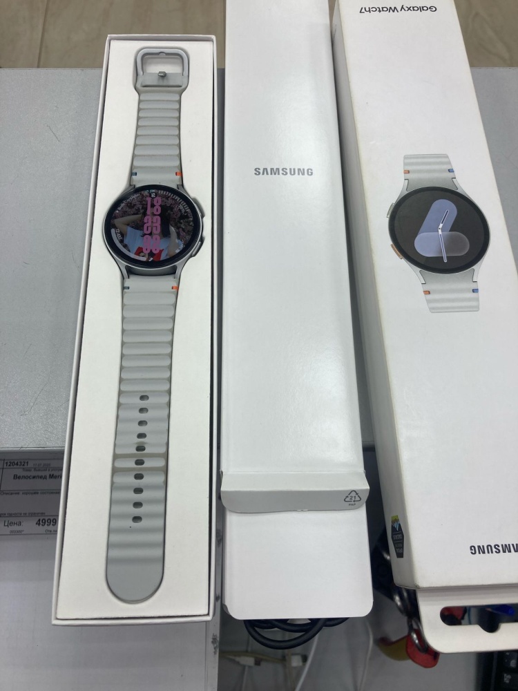Часы Samsung Galaxy Watch 7