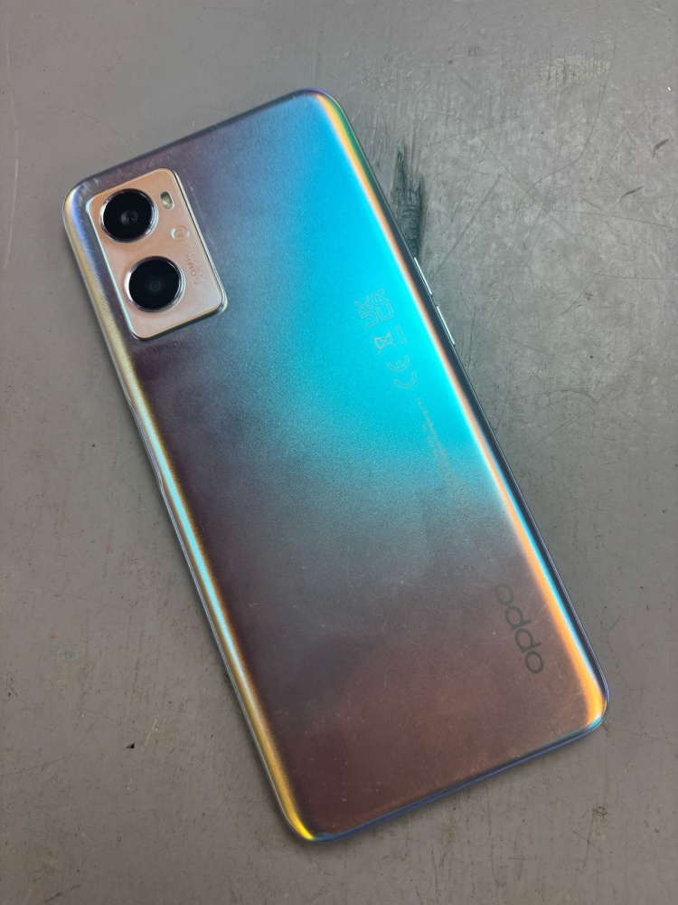 Смартфон Oppo A96