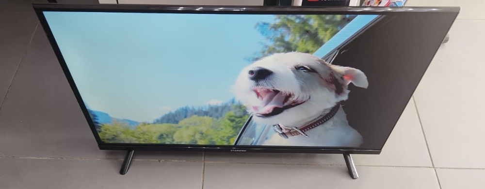 STARWIND Телевизор SW-LED32SG305 Яндекс.ТВ Frameless 32" HD, черный
