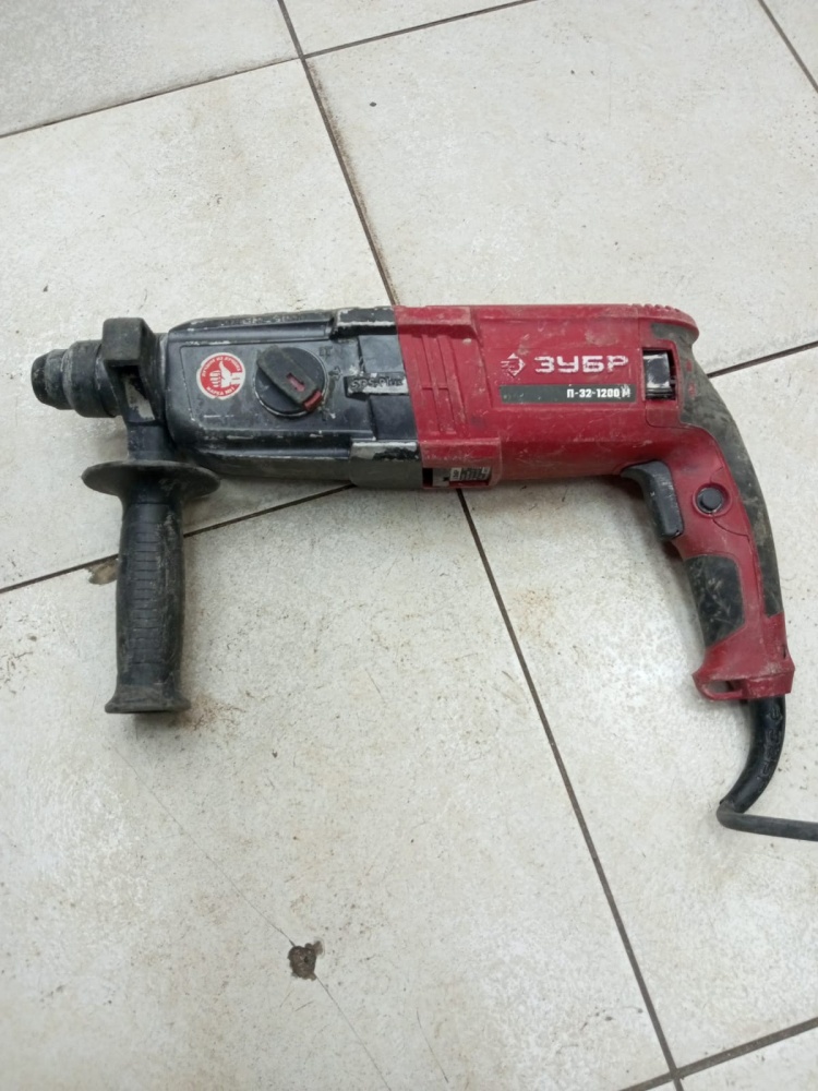 Перфоратор Зубр п32-1200м
