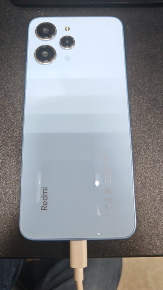 Смартфон Xiaomi Redmi 12