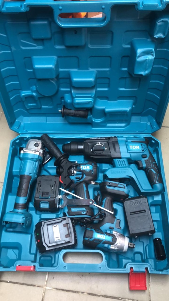 Набор инструментов 4в1