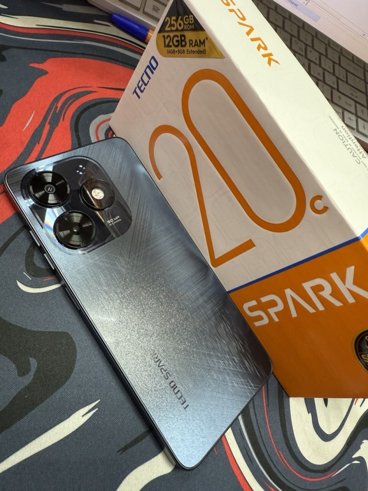 Смартфон TECNO Spark 20C 256гб