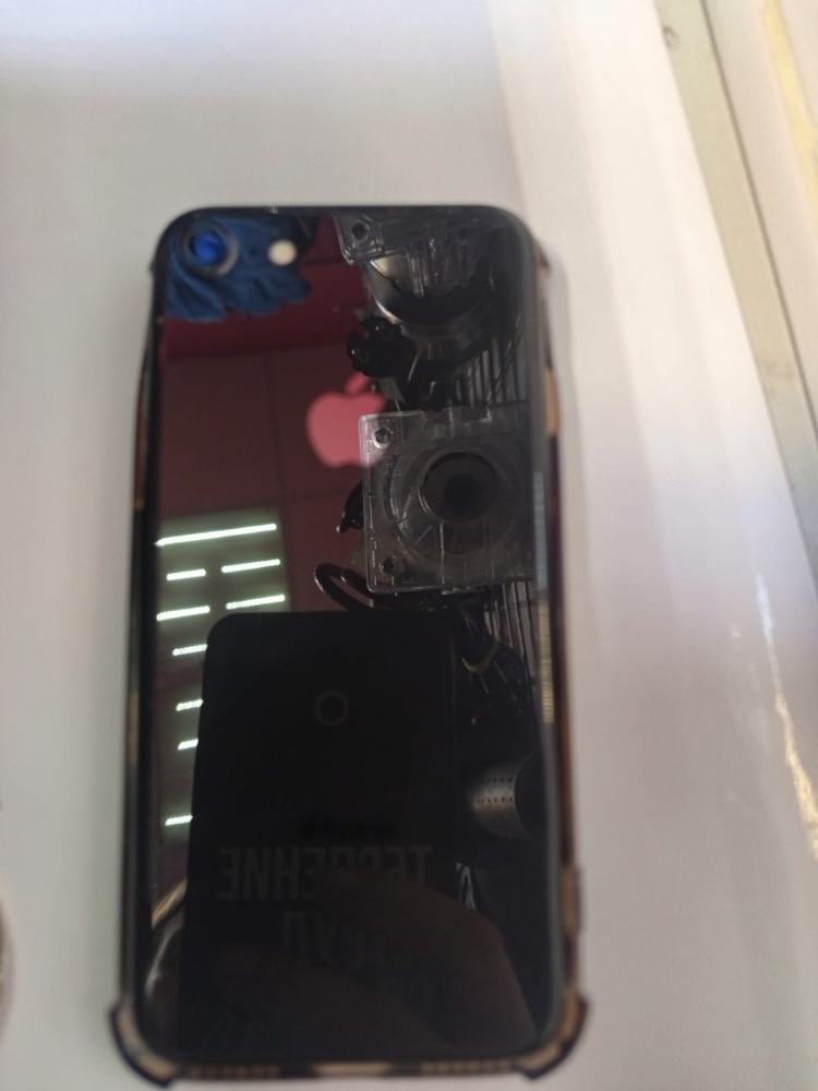 Смартфон iPhone 8 128 Gb