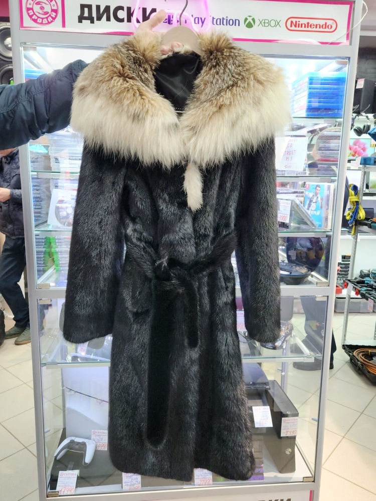 Шуба норковая черная