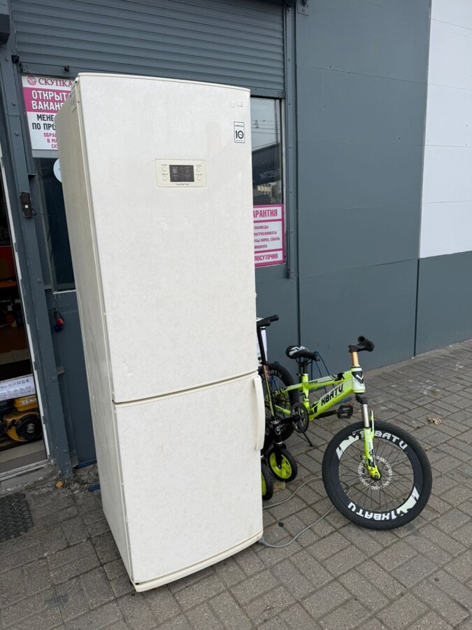 Холодильник LG