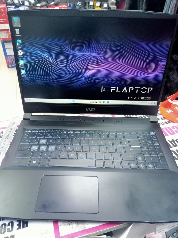 Ноутбук MSI BRAVO 15