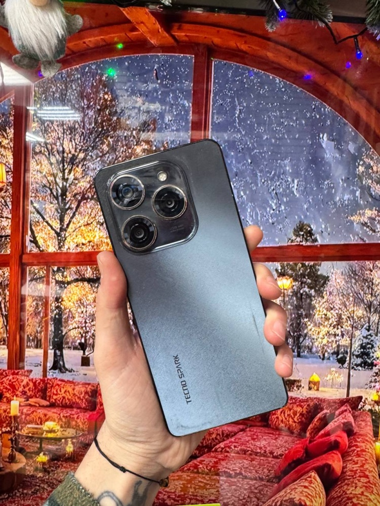 Мобильный телефон Tecno Spark 20 c