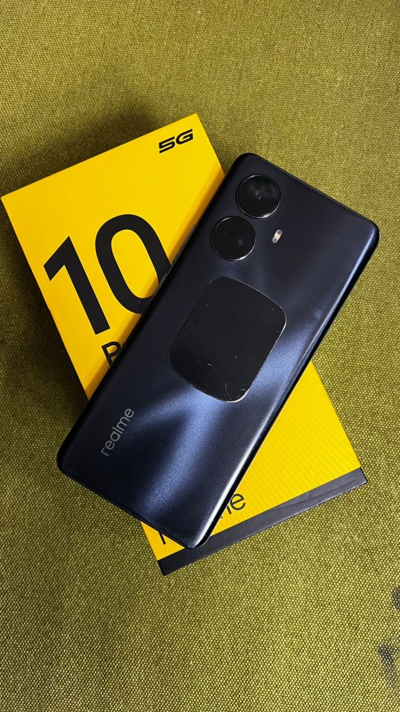 Смартфон Realme 10 PRO+ 5g 12/256