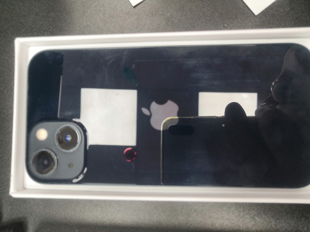 Смартфон iPhone 13 128 Gb