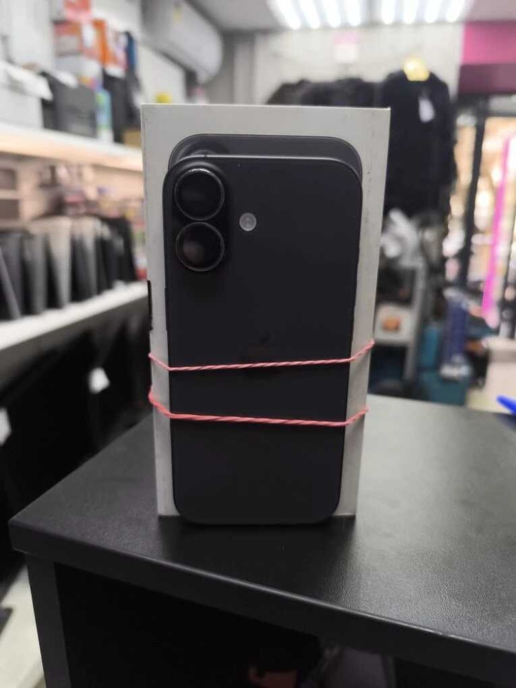 Смартфон iPhone 17