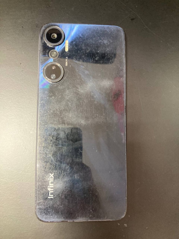 Мобильный телефон Infinix HOT 20 128