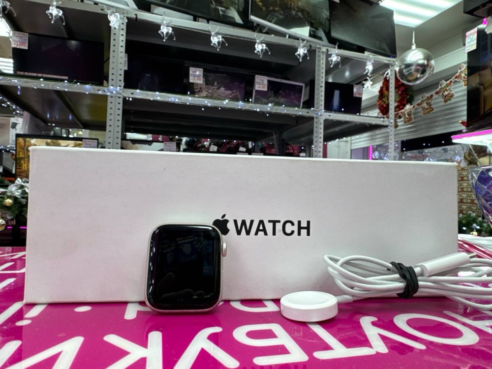 Часы Apple se 2gen 44mm