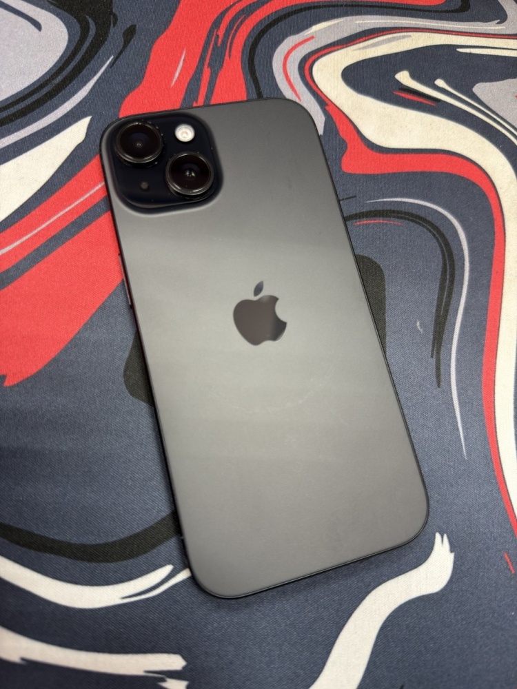 Смартфон iPhone 15 128гб