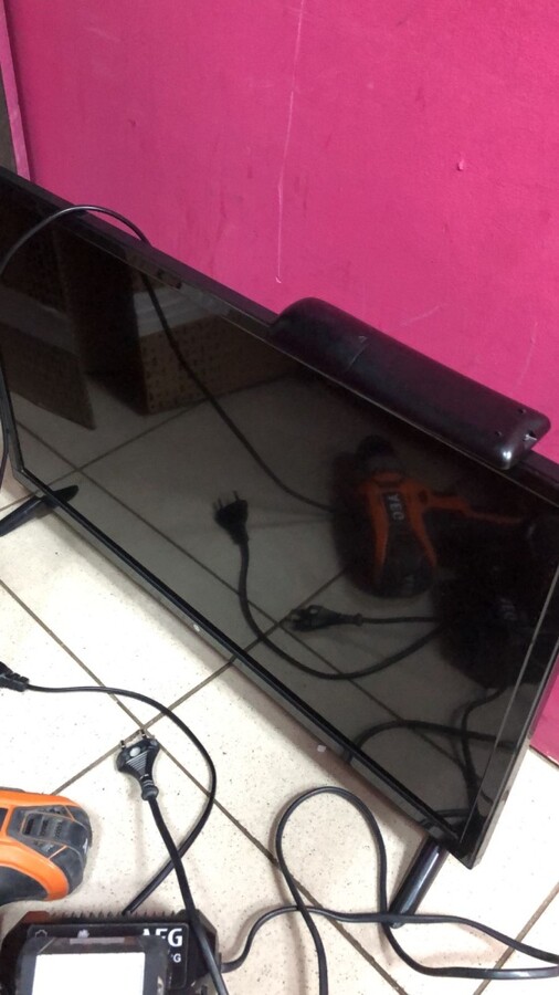 Телевизор Hi 24