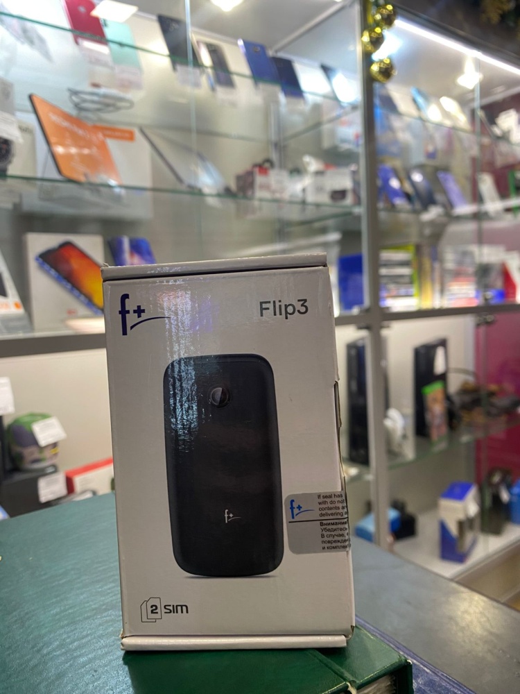 Мобильный телефон Fly Flip 3
