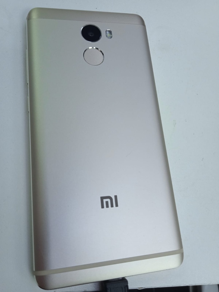 Смартфон Xiaomi Redmi 4 2/16гб