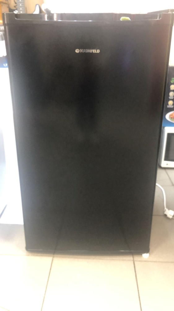 Холодильник MAUNFELD MFF83B