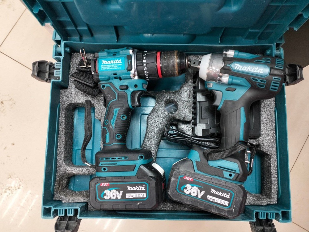 Набор инструментов Makita  гайковёрт+шуруповёрт