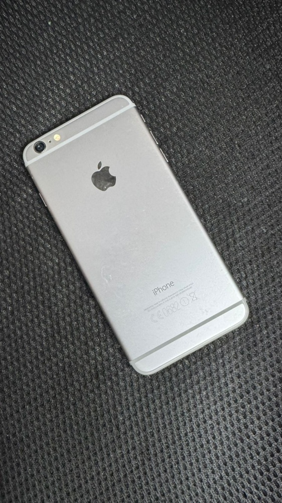 Смартфон iPhone 6+
