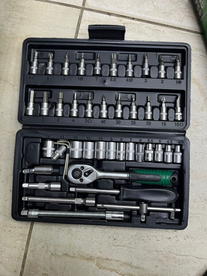 Набор инструментов 46пр crv