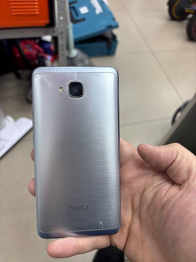 Смартфон Honor 5C 2 16