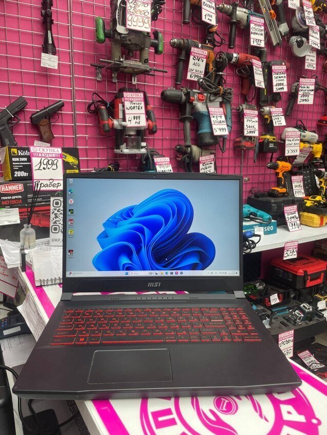 Ноутбук MSI Katana GF66