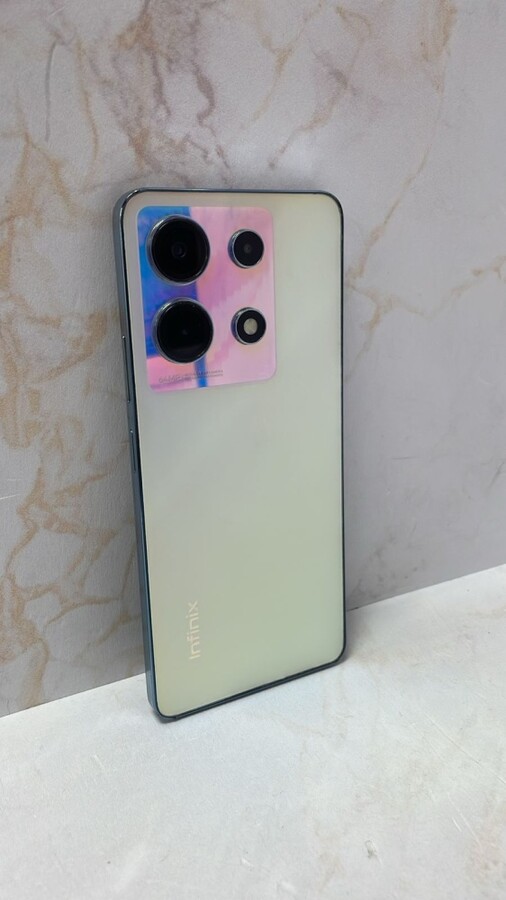 Мобильный телефон Infinix Note 30 8/256
