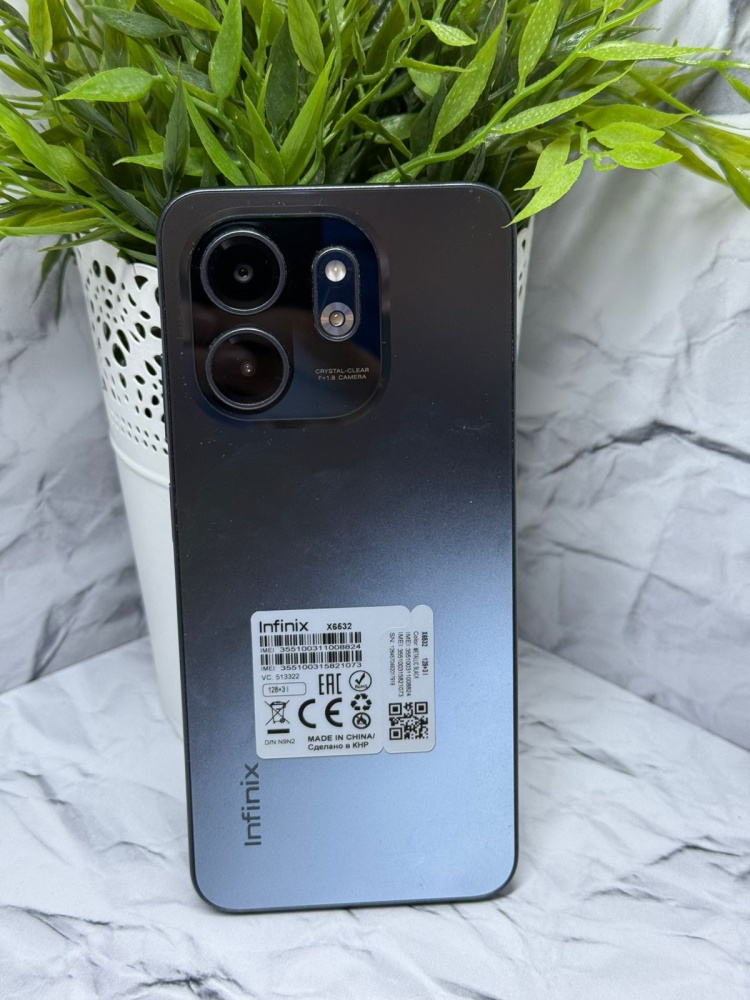 Мобильный телефон Infinix Smart 9 3/128