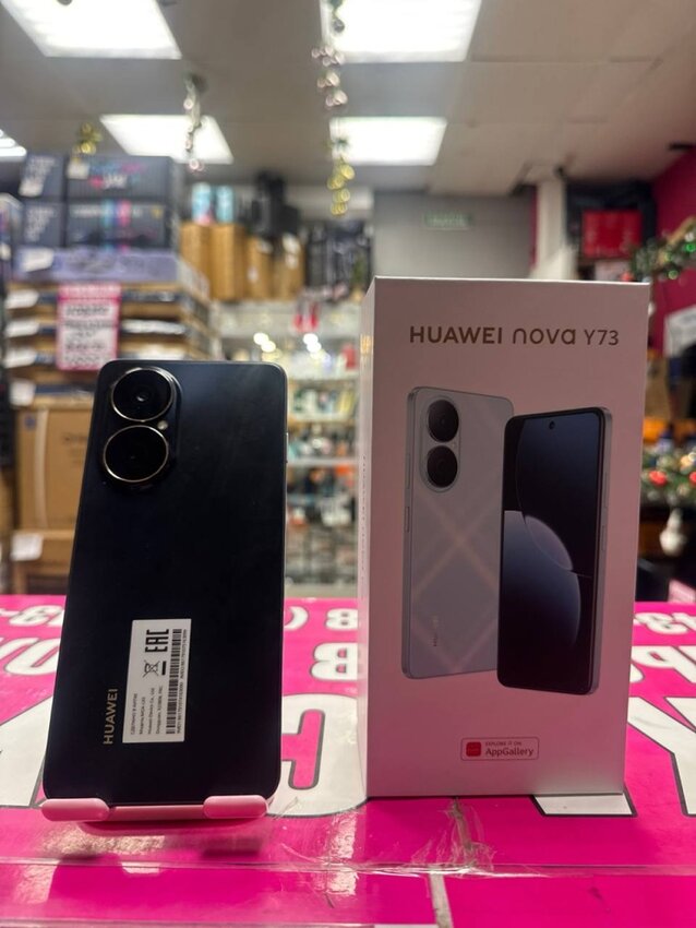 Смартфон Huawei nova Y73