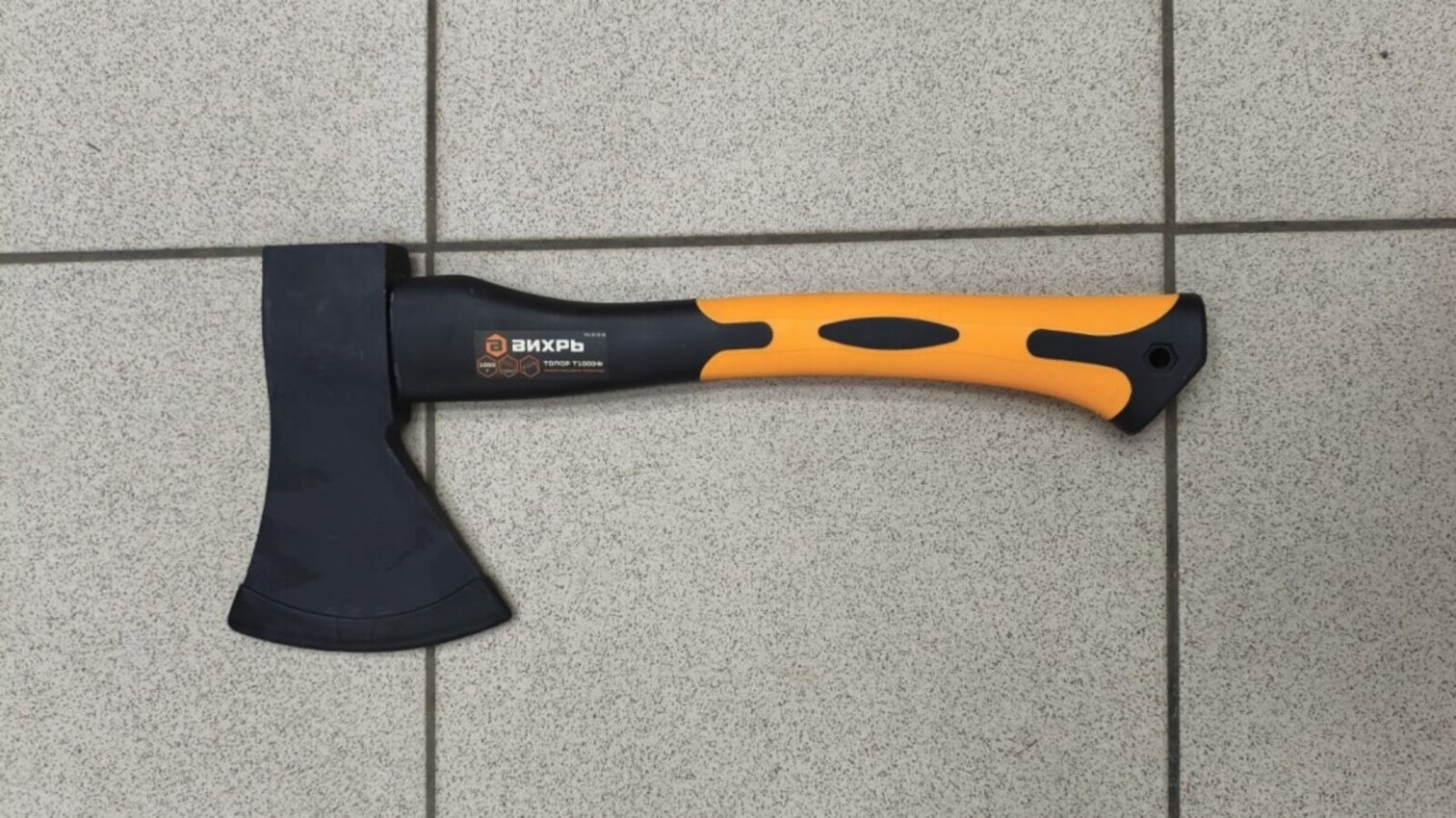 Топор Вихрь