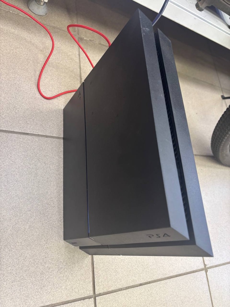 Игровая приставка Sony PlayStation 4 fat 500Gb