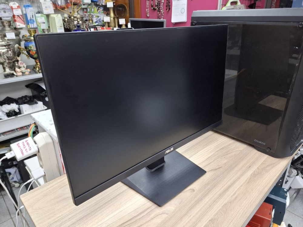 Монитор asus