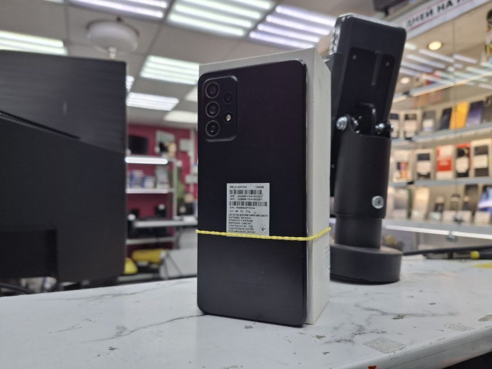 Смартфон Samsung A72