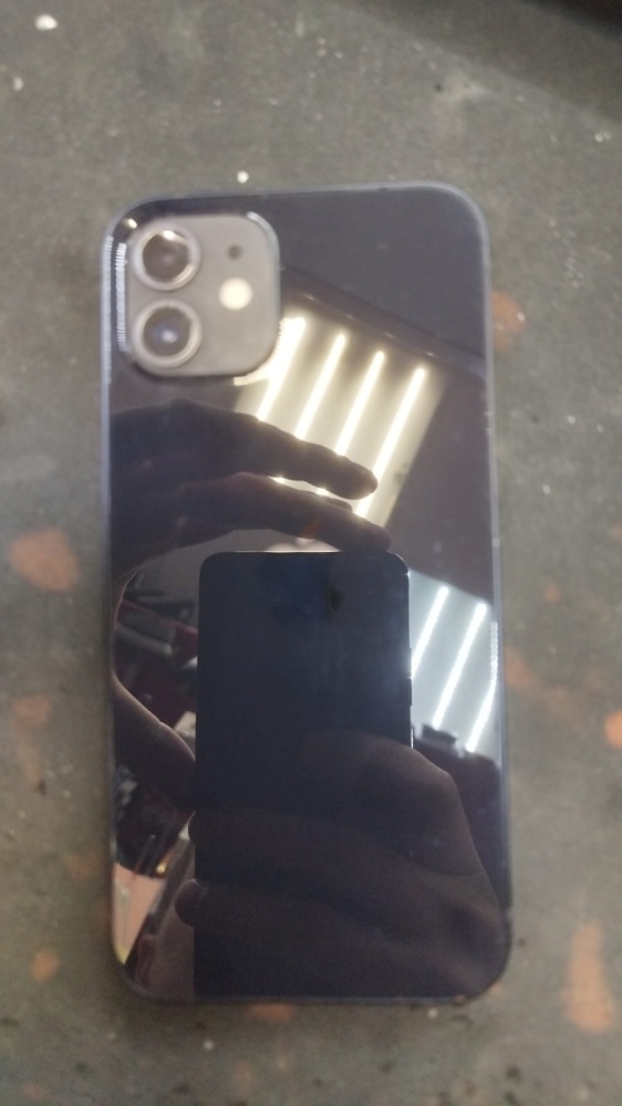 Смартфон iPhone 12 64 Gb