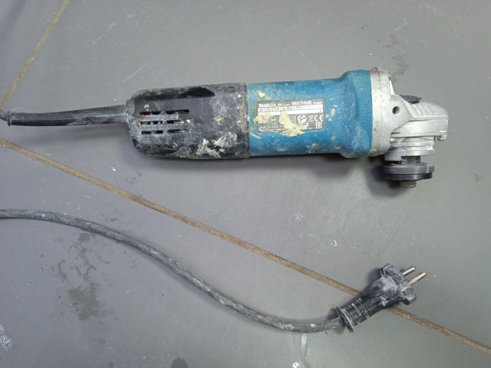 УШМ (Болгарка) Makita 9557hnr, Оригинал