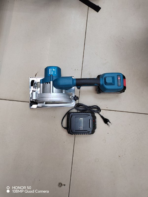 Циркулярная пила Makita