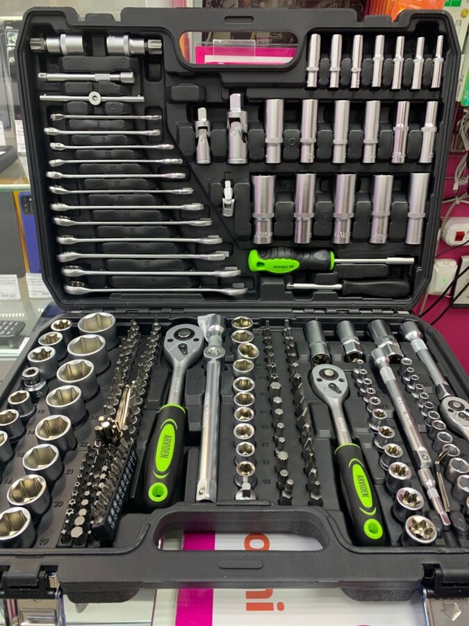 Набор инструментов 219