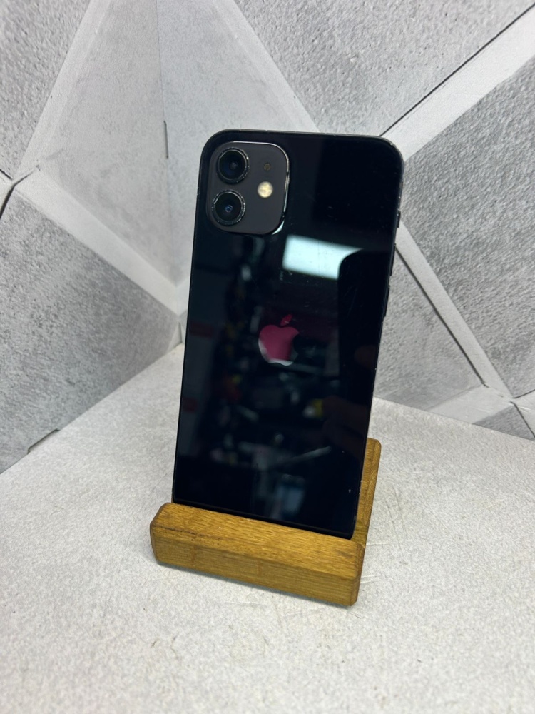 Смартфон iPhone 12 64 Gb